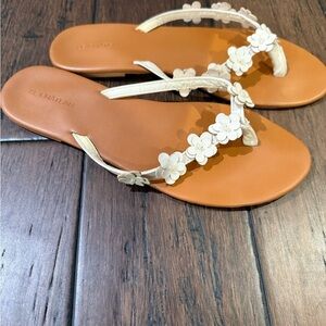 Le Chateau Women's Sandals with Floral Accents - Cream and Tan